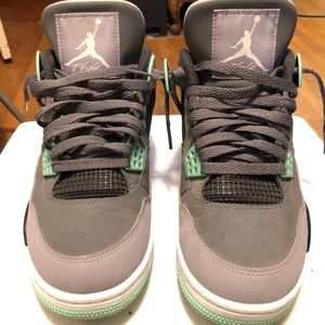 Jordan 4 “green glow”